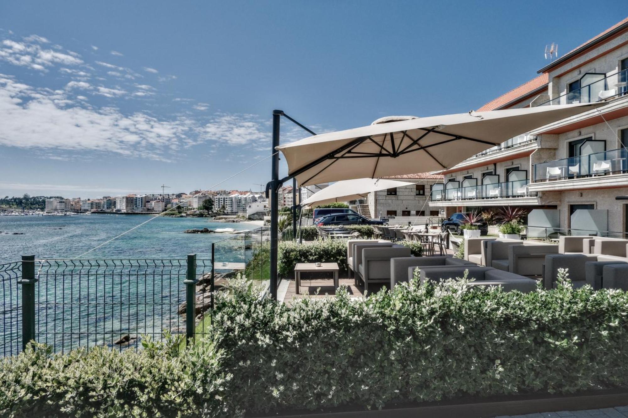 Hotel Mardevela Sanxenxo Bagian luar foto